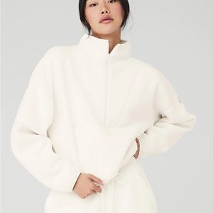 ALO-Micro Sherpa Cozy Cabin Half Zip Pullover